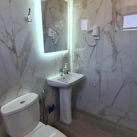Aparthotel Reshat Caca