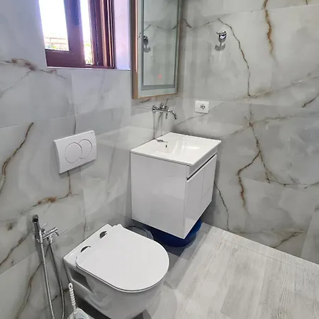 Reshat Caca 3* Ksamil