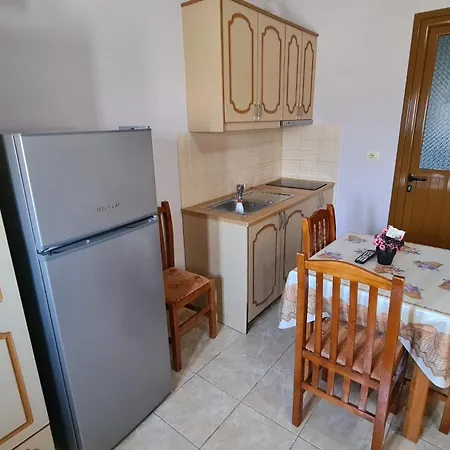 Hotel apartamentowy Reshat Caca Ksamil