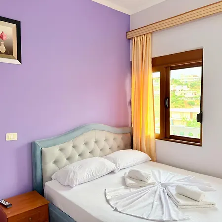 Apart-hotel Reshat Caca 3*