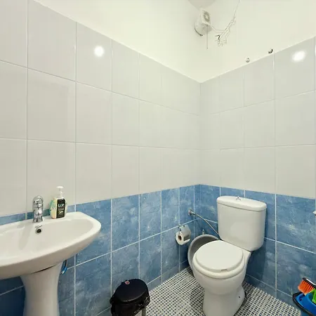Reshat Caca